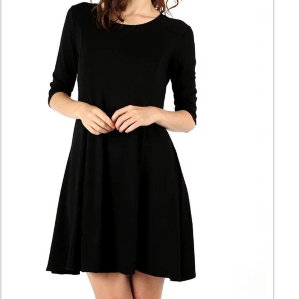 NWT - Iris Half Sleeve Swing Dress